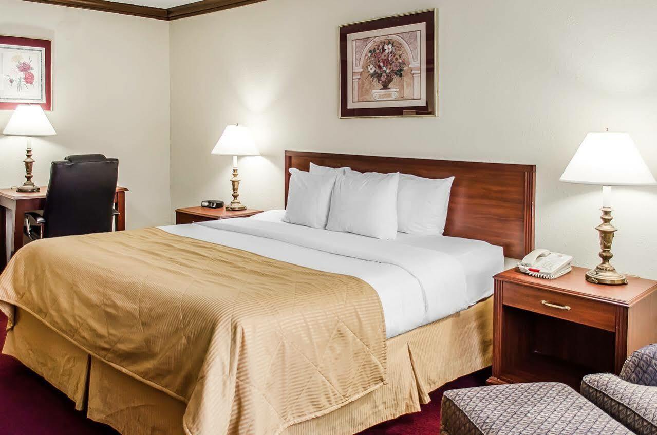 Norwood Inn Hudson Kültér fotó